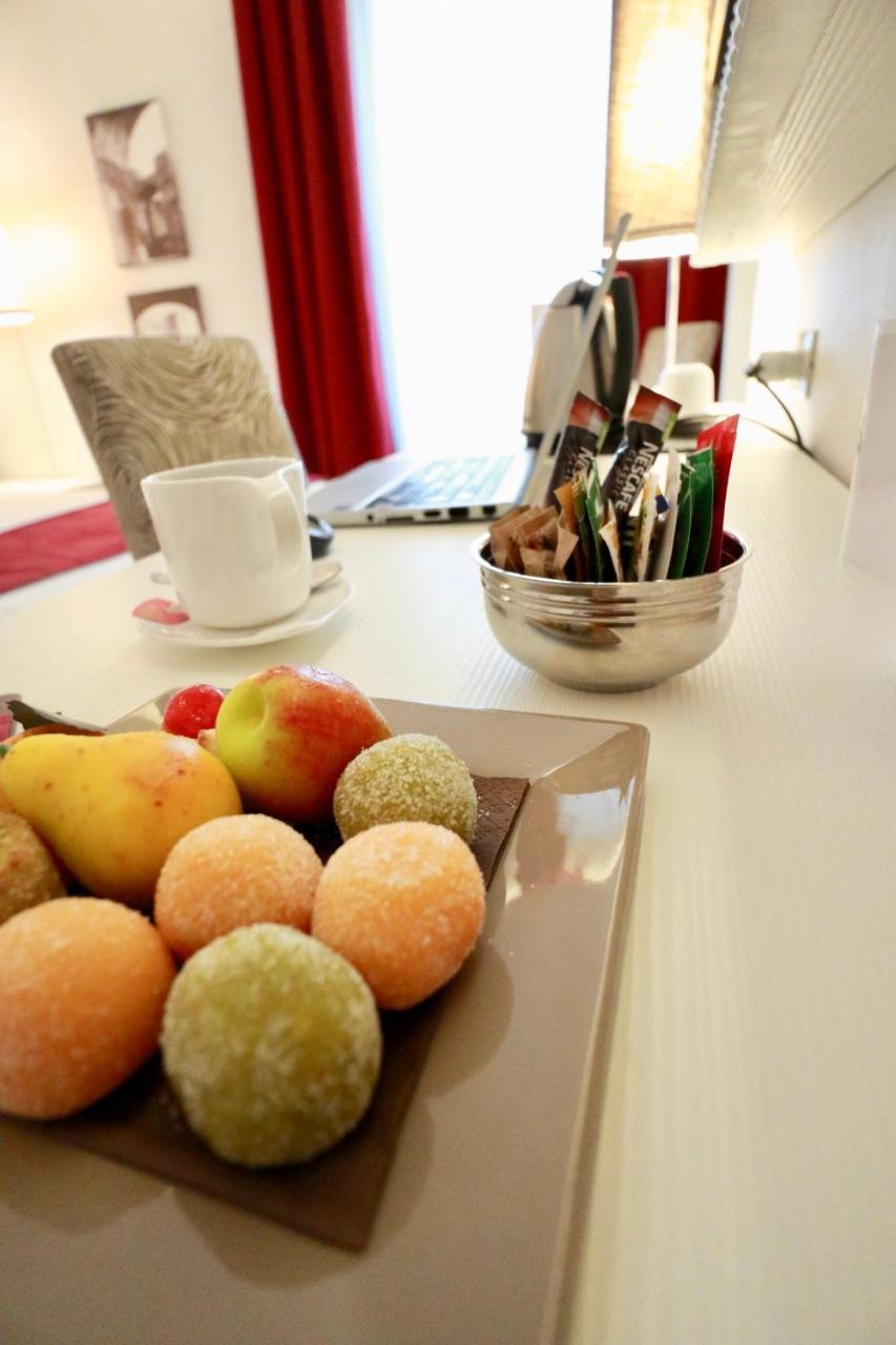 Tullia&Prisca Relais Hotel Roma Ngoại thất bức ảnh